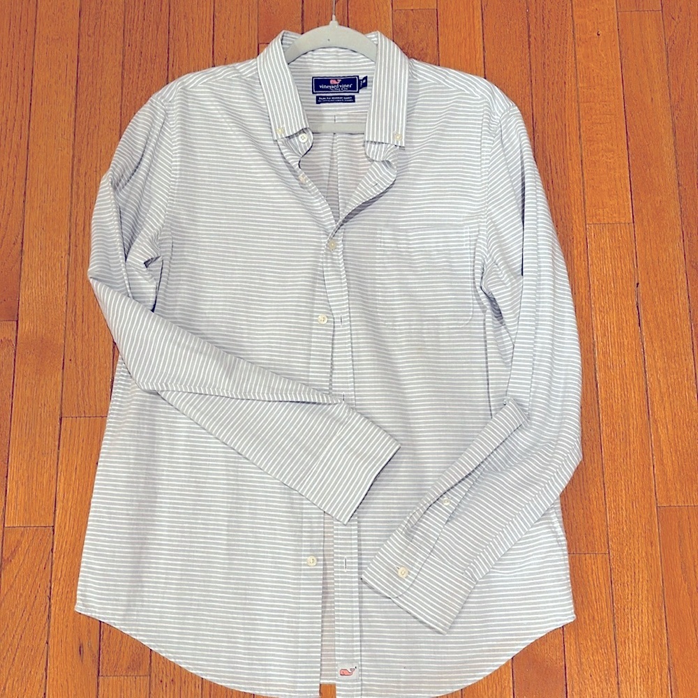 Vineyard Vines men’s  dress shirt